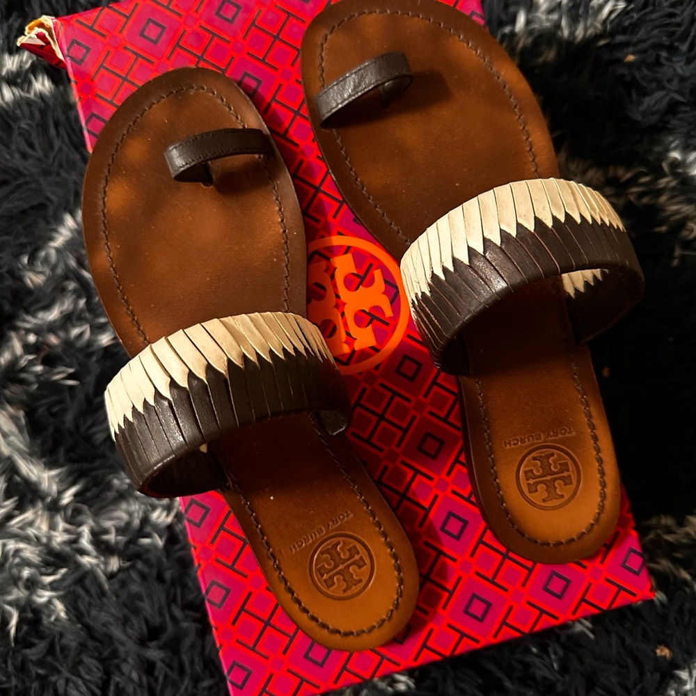 Tory Burch Black and Cream Leather Sandals